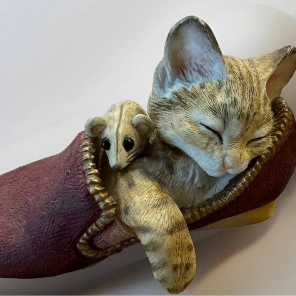 Vintage Country Artists Bedtime Stories Cat and Mouse in Slipper - Collectible